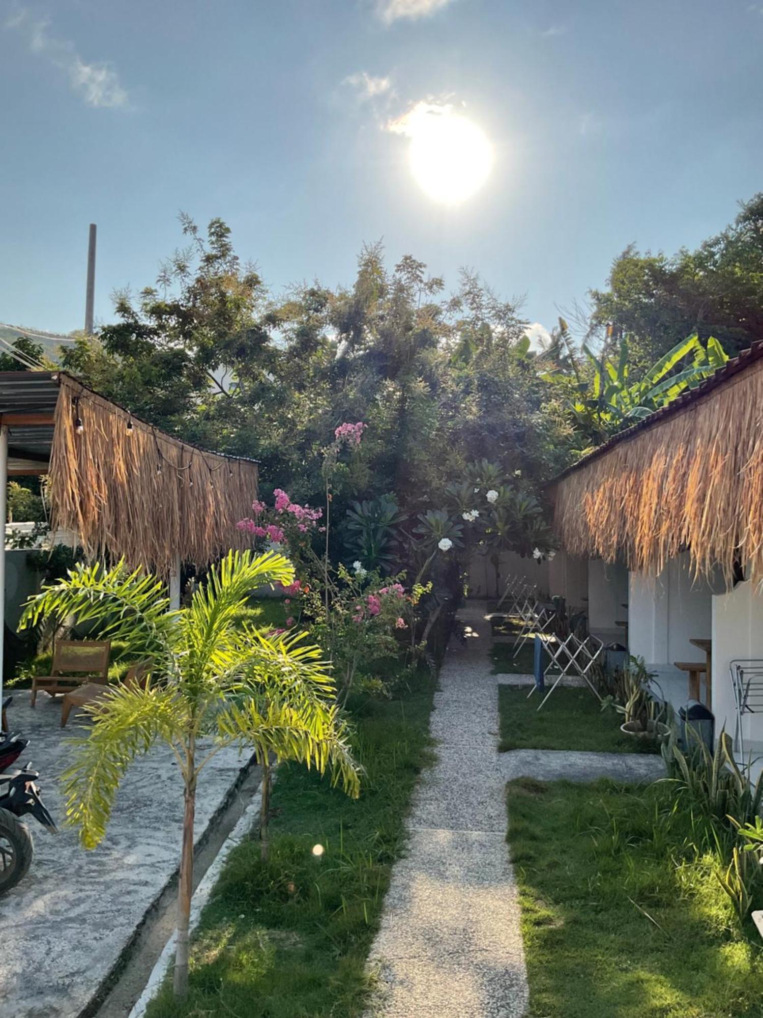 Tiga Spies Hostel Kuta  Dış mekan fotoğraf