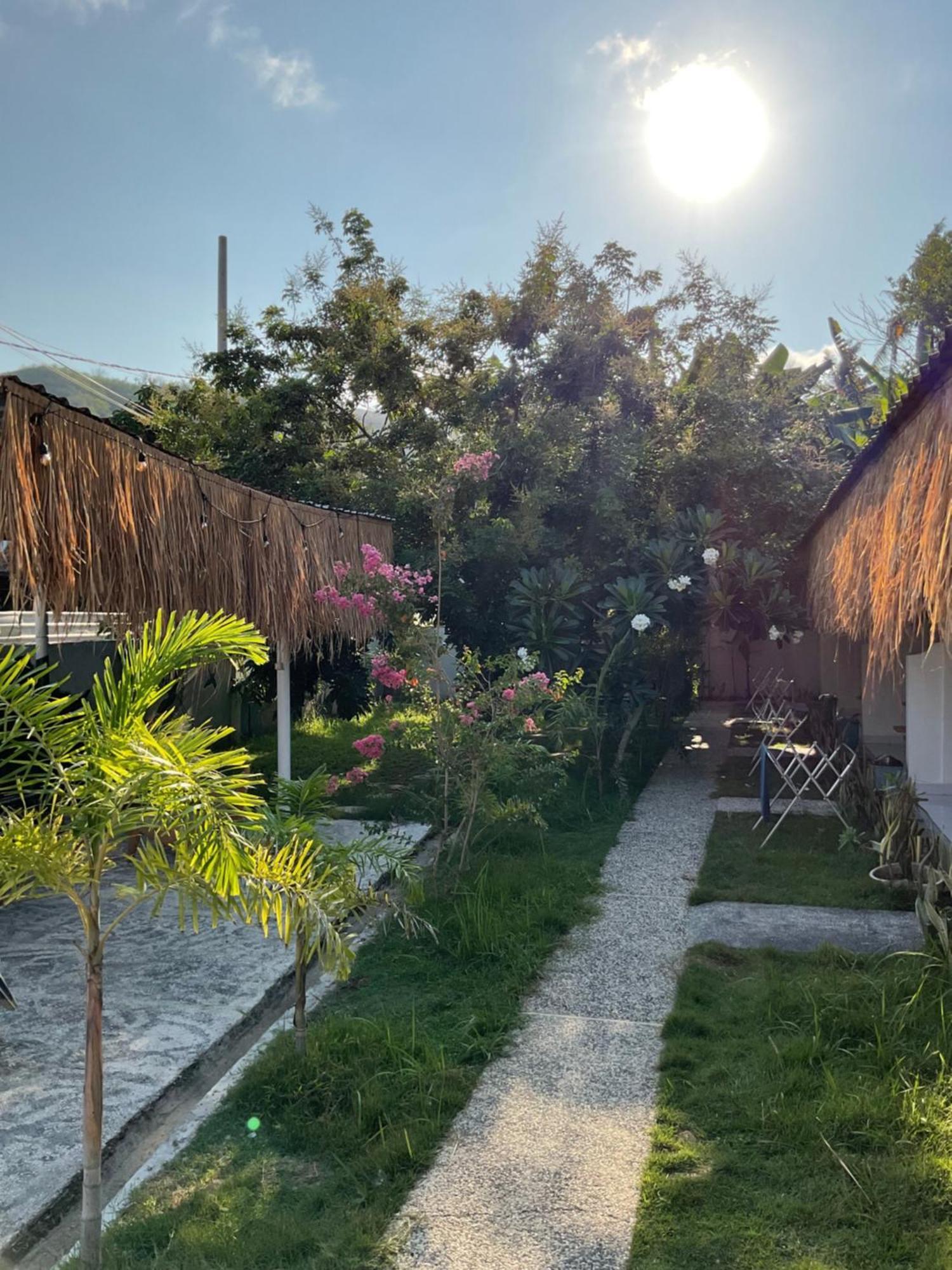 Tiga Spies Hostel Kuta  Dış mekan fotoğraf