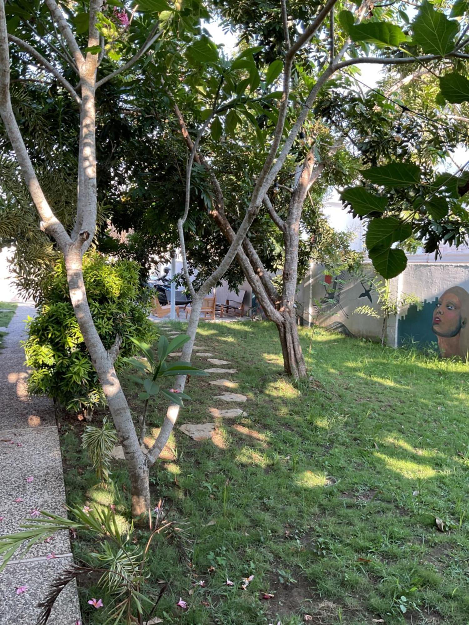 Tiga Spies Hostel Kuta  Dış mekan fotoğraf